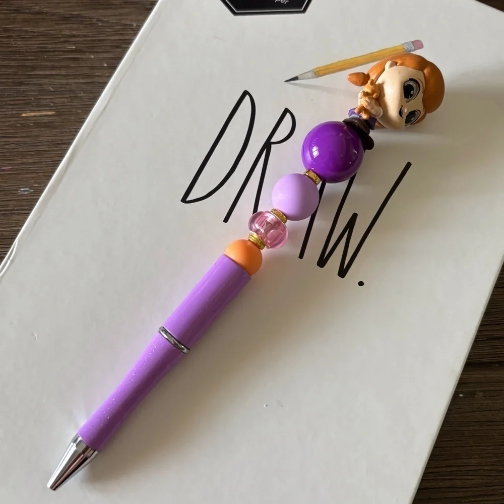 Disney Doorables: The Rescuers: Penny handmade beaded pen
